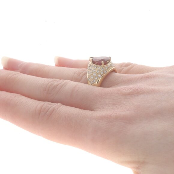 Yellow Gold Ruby & Diamond Ring - 18k Pear 3.72ctw GIA - Picture 4 of 6